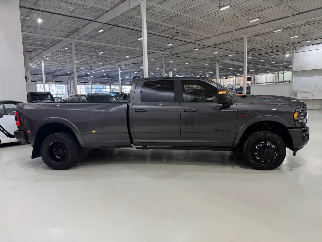 RAM 3500 photo RAM 3500