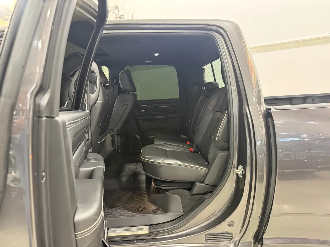 RAM 3500 photo RAM 3500