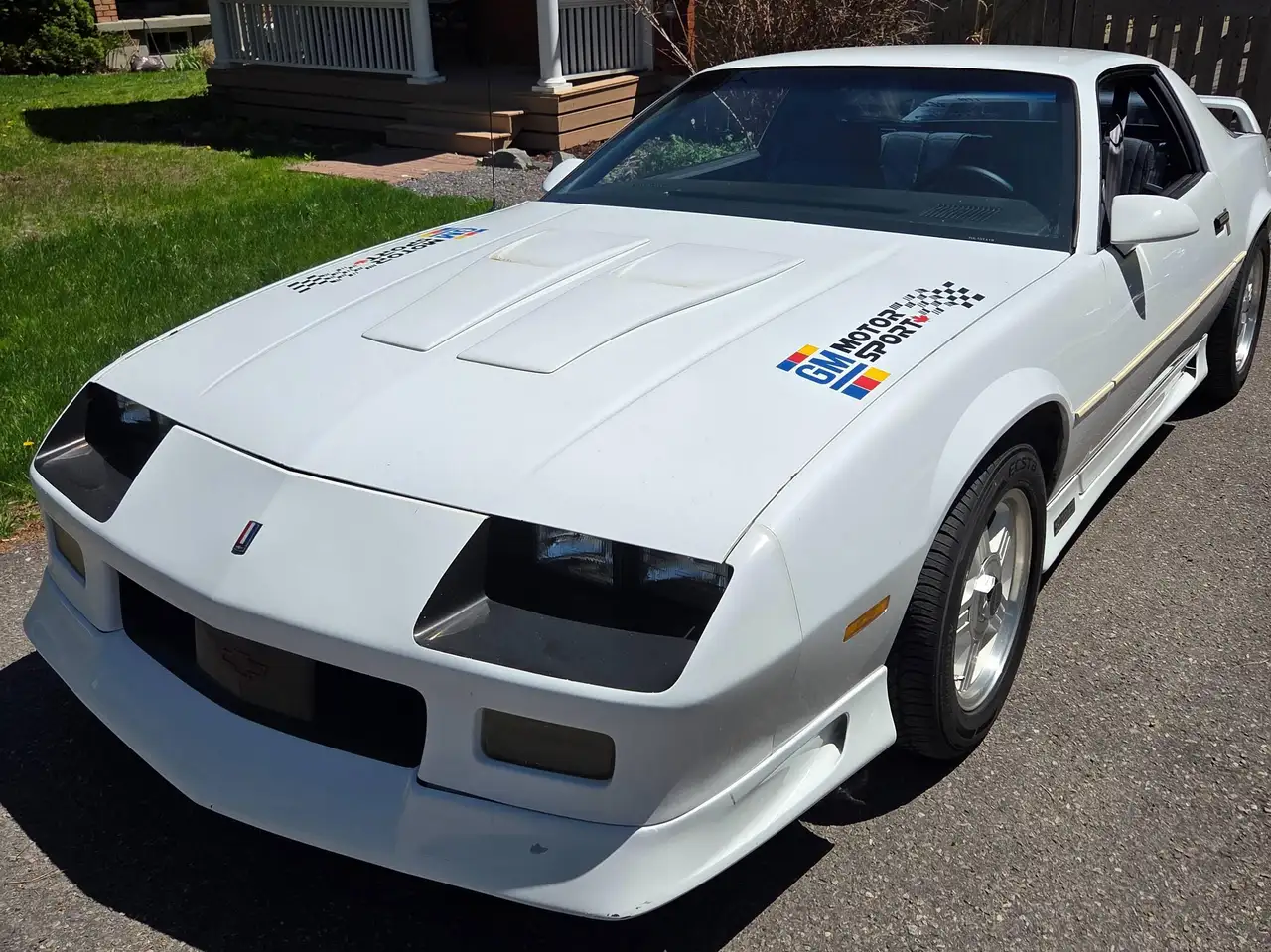 Chevrolet Camaro photo Chevrolet Camaro