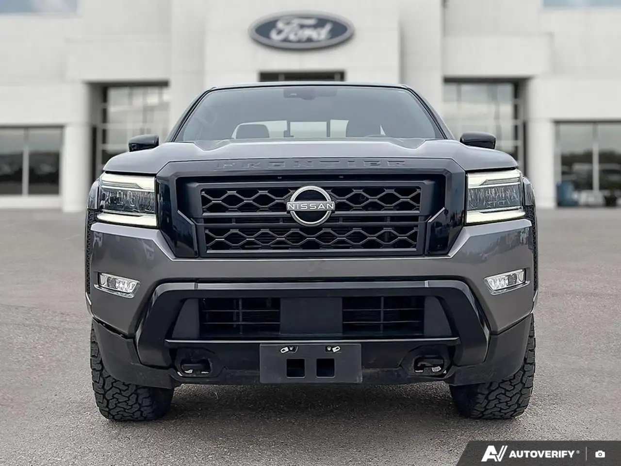 Nissan Frontier снимка Nissan Frontier