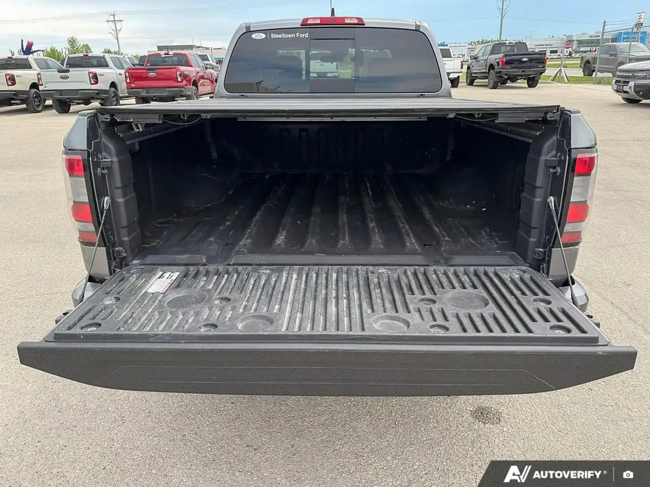 Nissan Frontier снимка Nissan Frontier