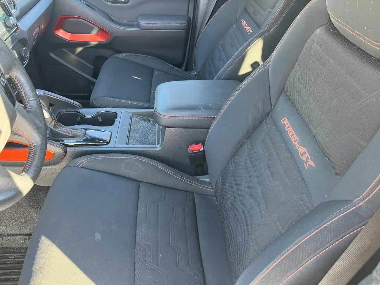 Nissan Frontier снимка Nissan Frontier