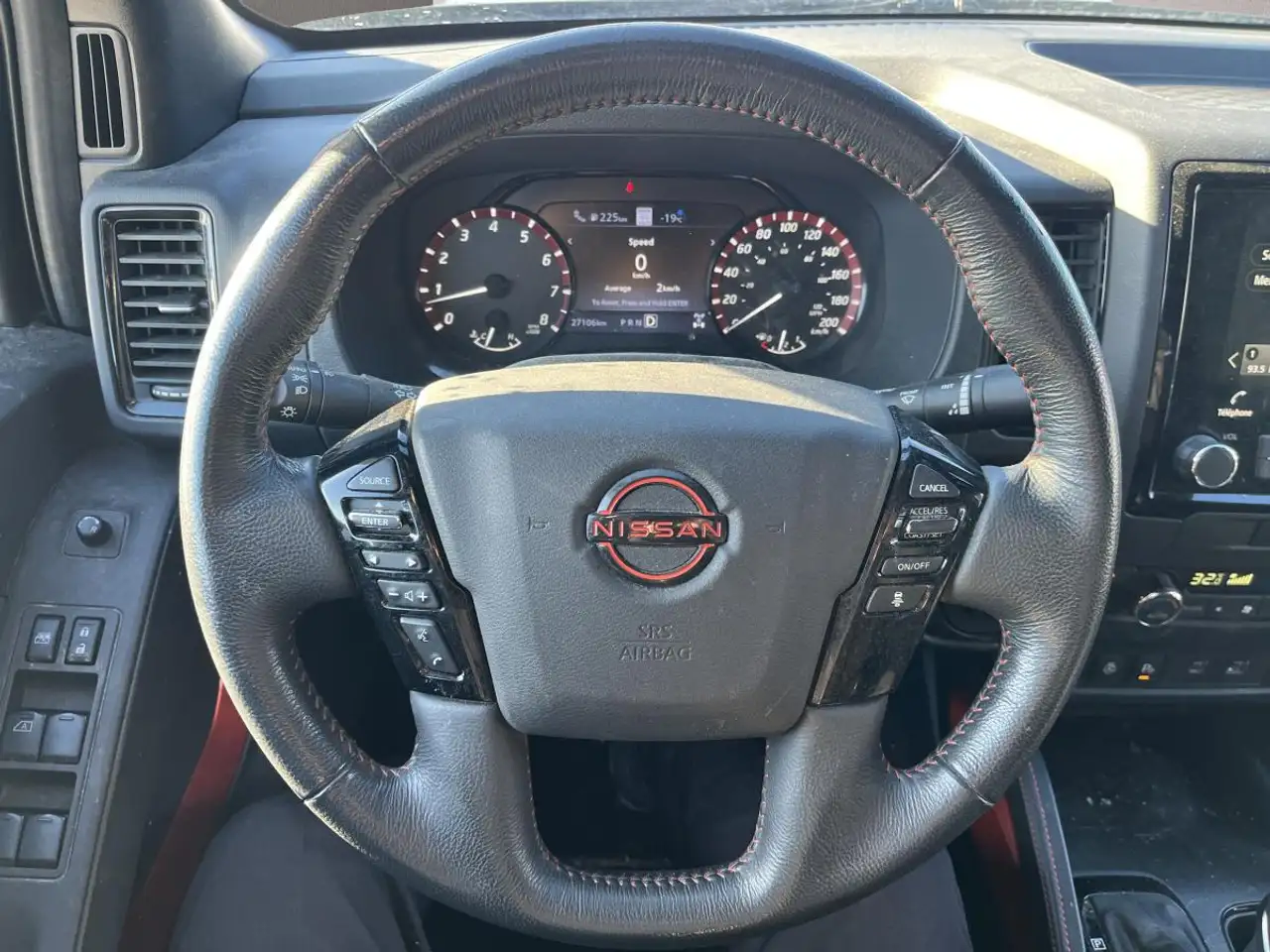 Nissan Frontier снимка Nissan Frontier