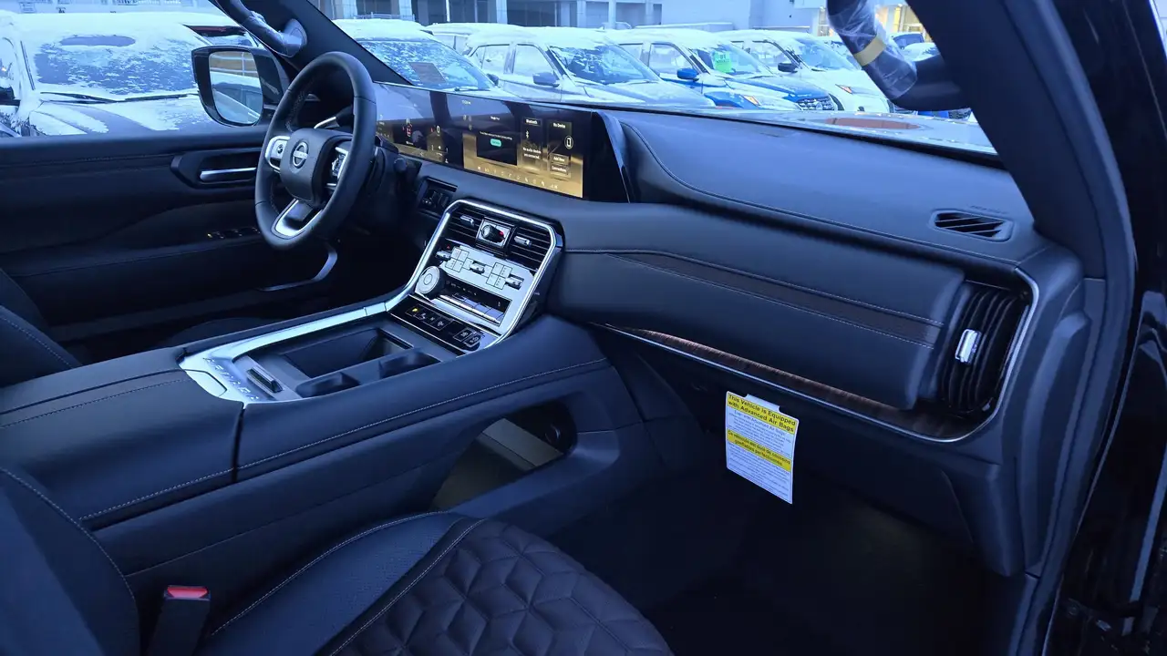 Nissan Armada снимка Nissan Armada