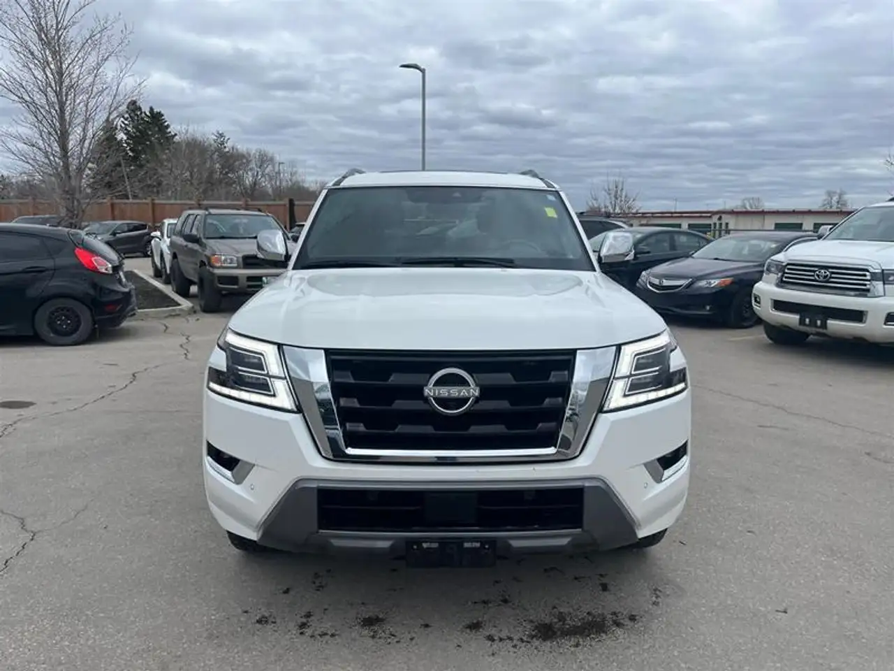 Nissan Armada снимка Nissan Armada