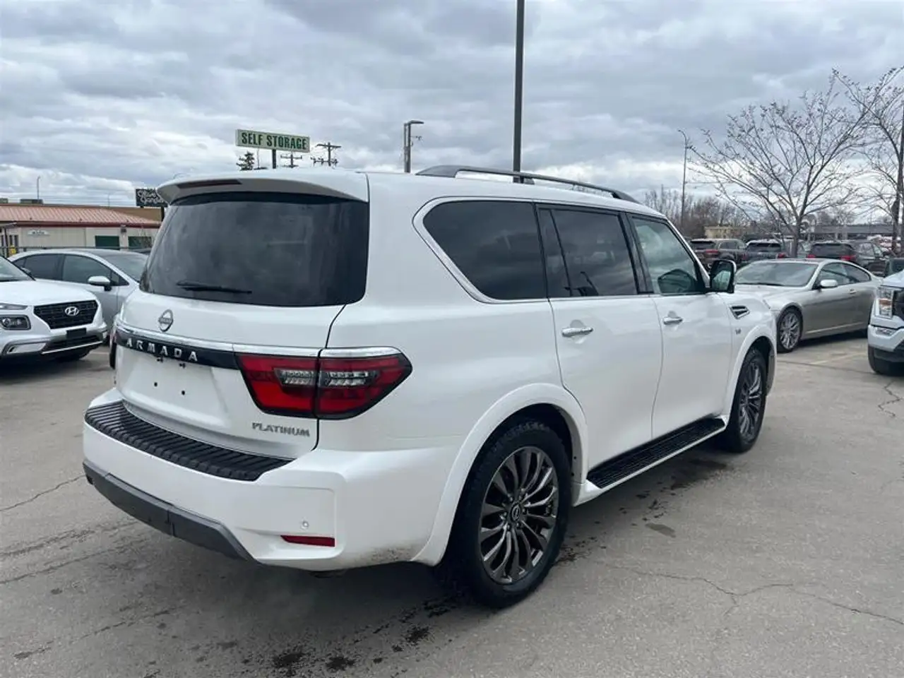 Nissan Armada снимка Nissan Armada