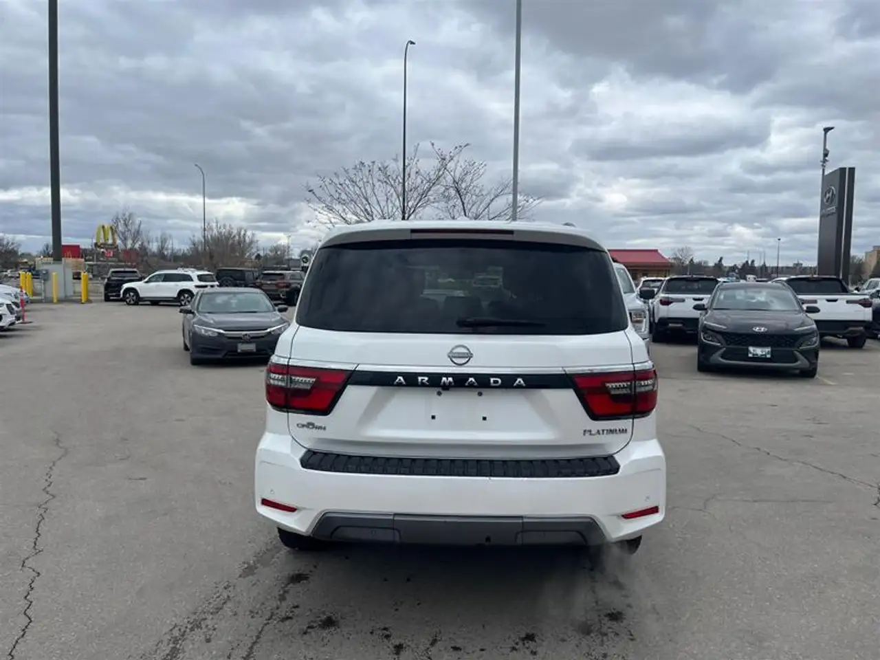 Nissan Armada снимка Nissan Armada
