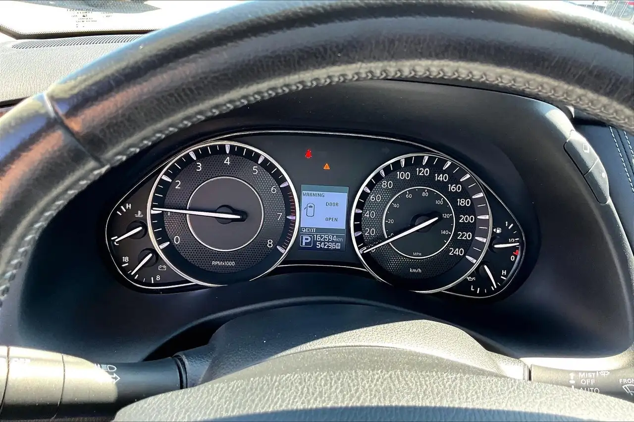 Nissan Armada fotografie Nissan Armada