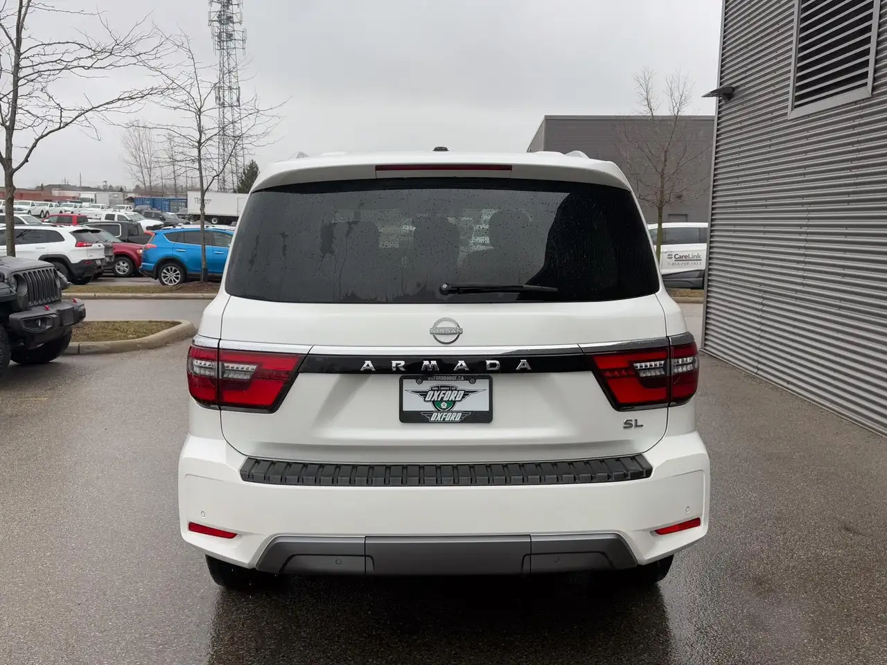 Nissan Armada снимка Nissan Armada