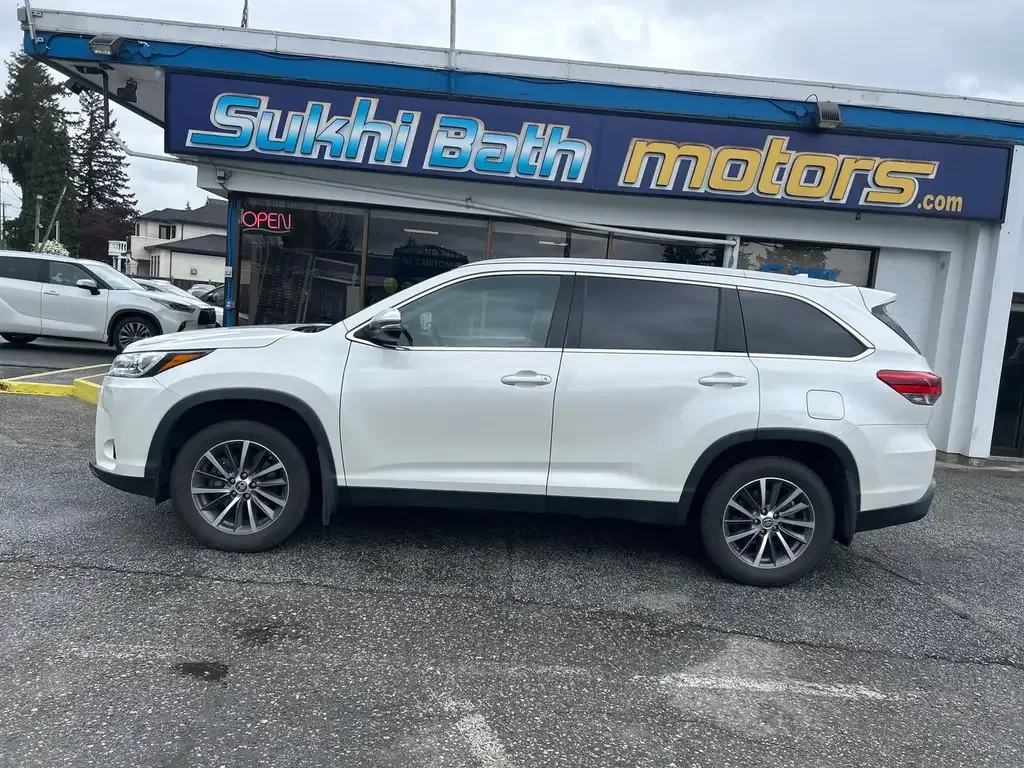 Toyota Highlander photo Toyota Highlander