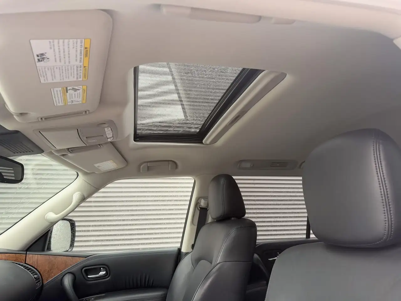 Nissan Armada снимка Nissan Armada