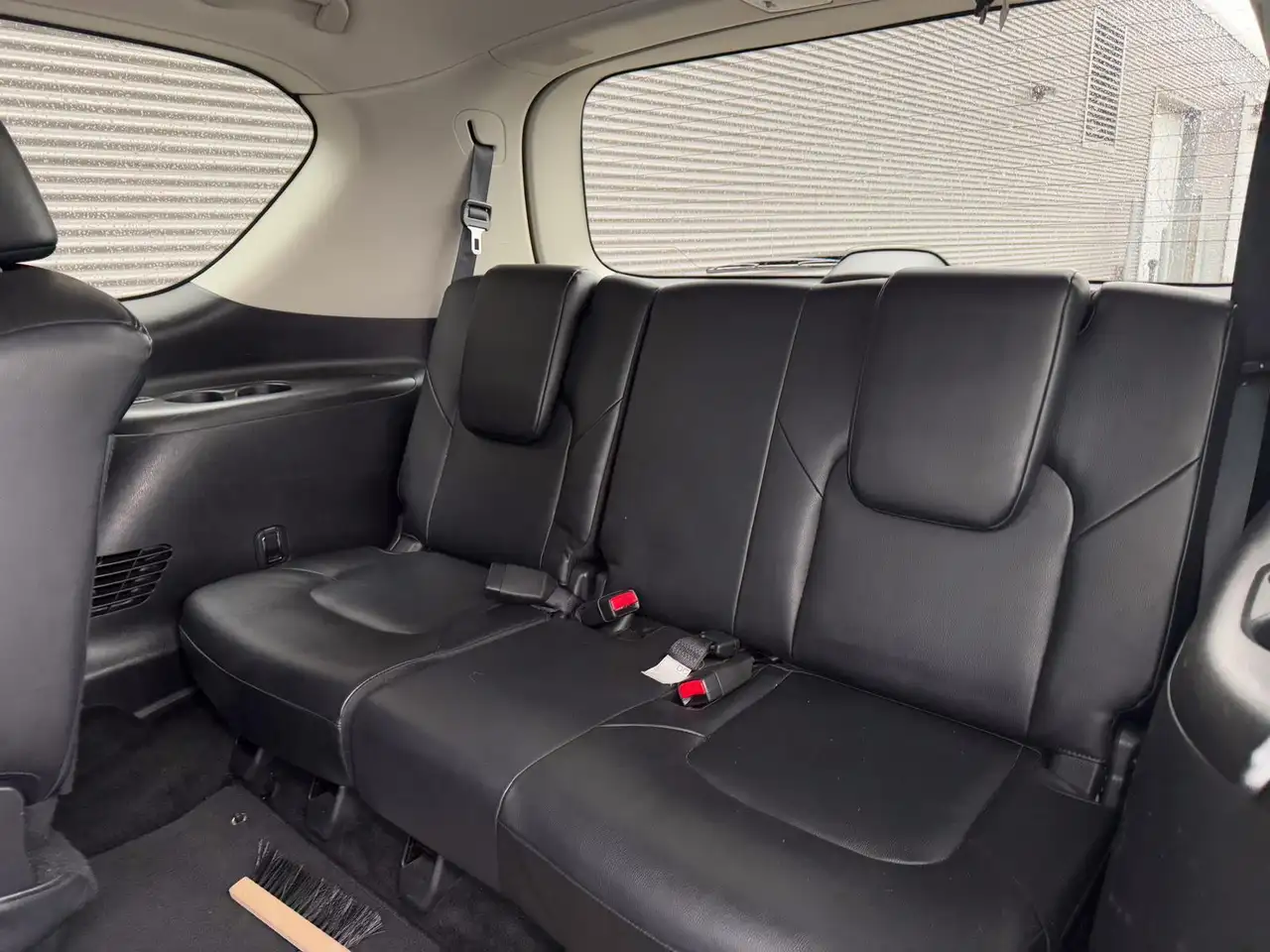 Nissan Armada снимка Nissan Armada