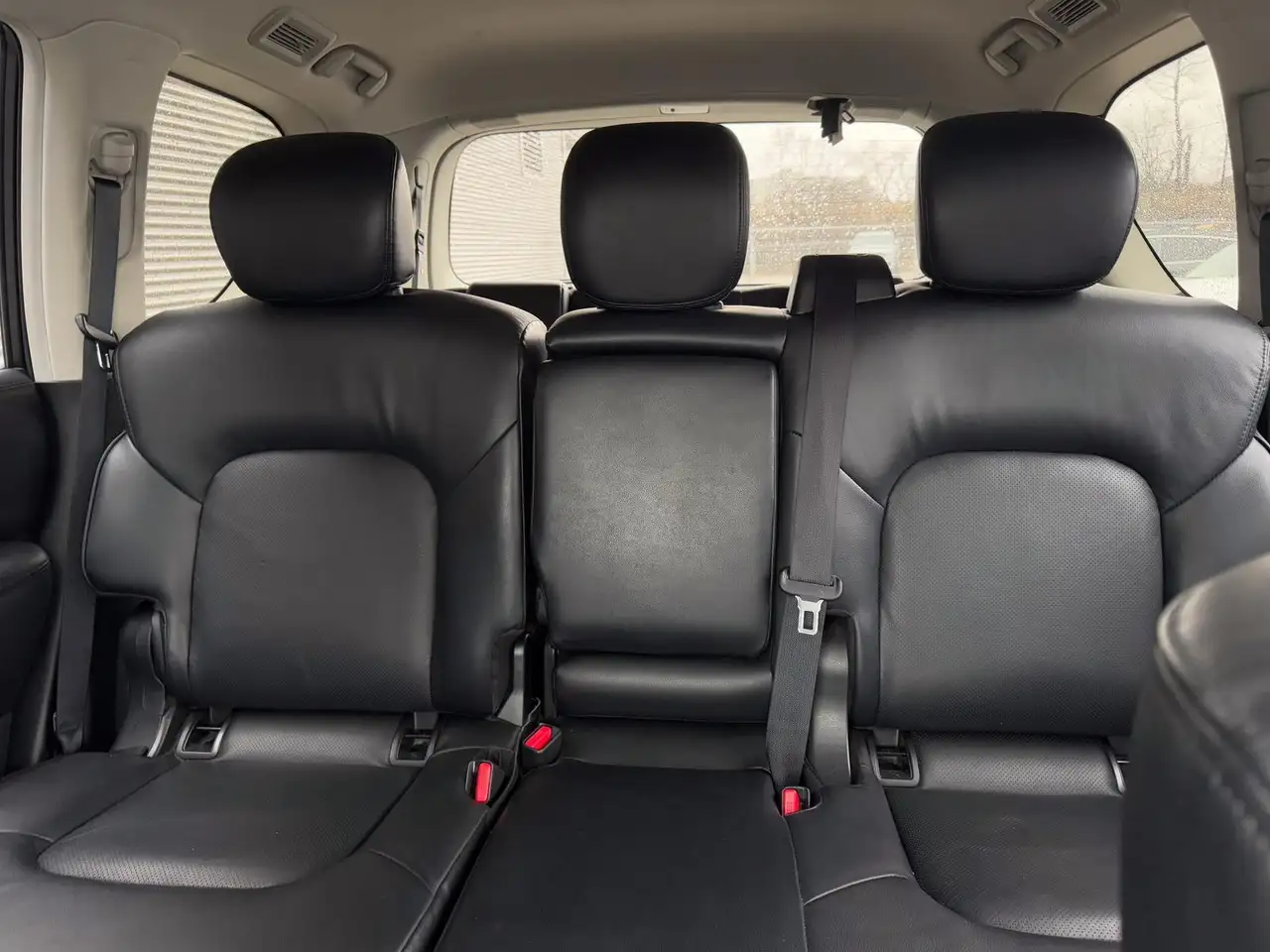 Nissan Armada снимка Nissan Armada