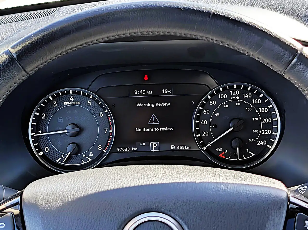 Nissan Armada снимка Nissan Armada