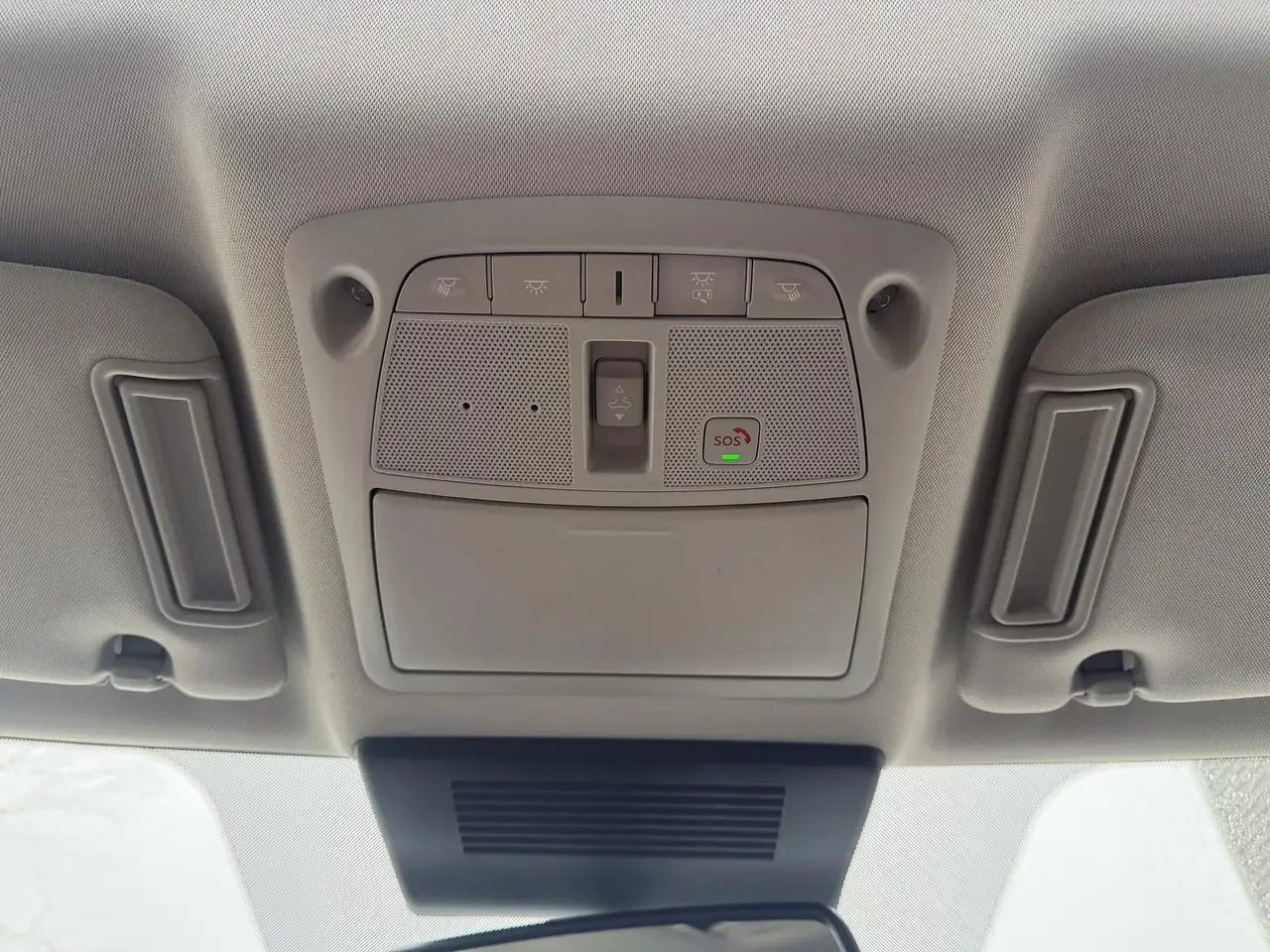 Nissan Armada снимка Nissan Armada