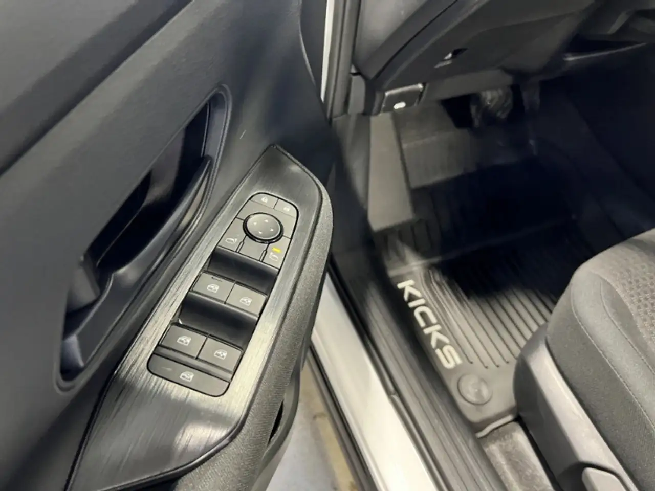 Nissan Kicks снимка Nissan Kicks