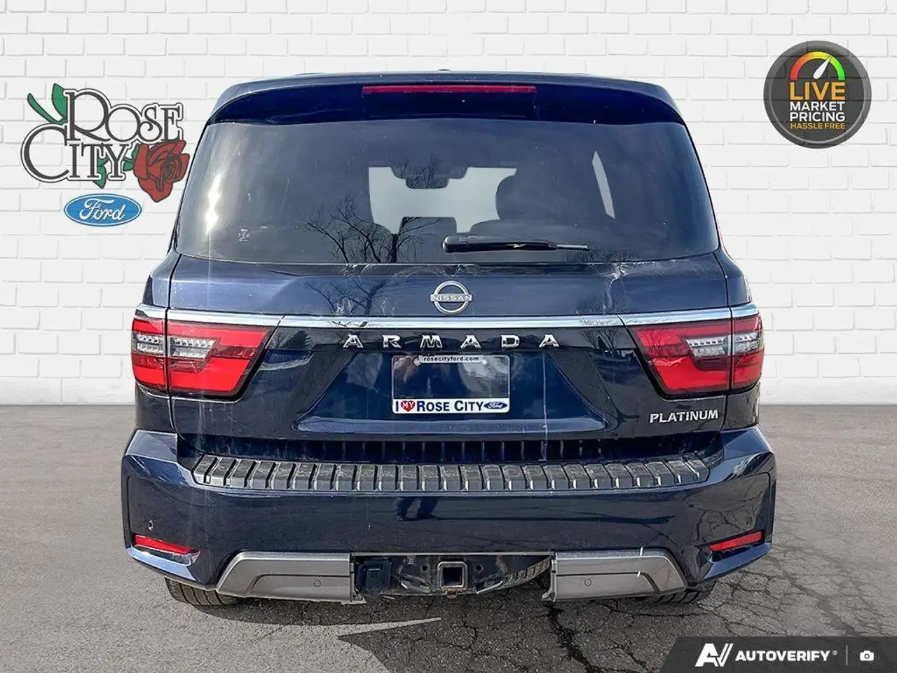 Nissan Armada снимка Nissan Armada