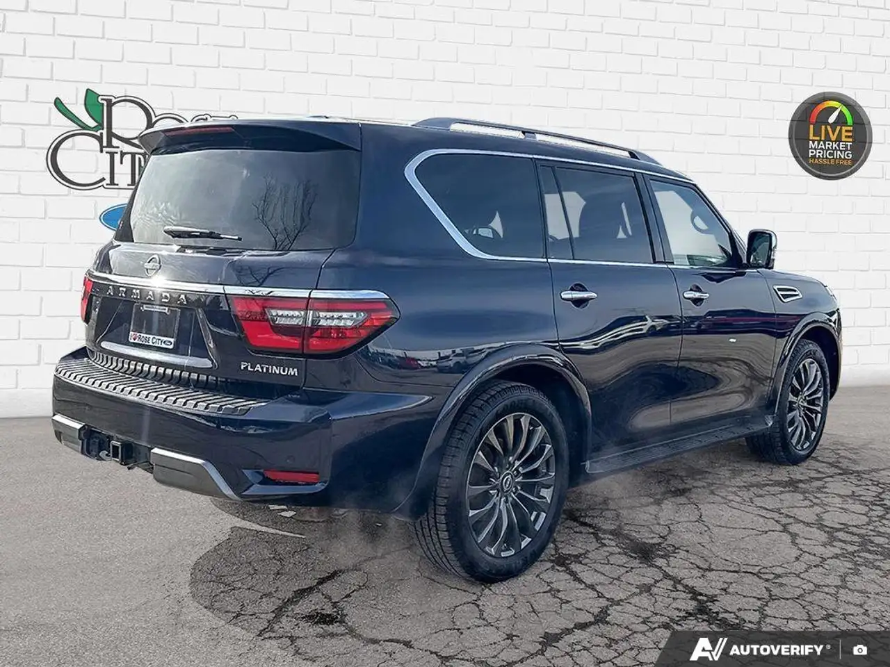 Nissan Armada снимка Nissan Armada