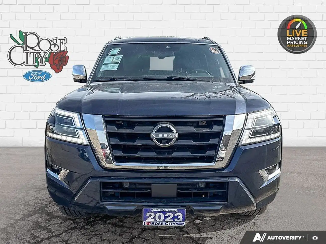 Nissan Armada снимка Nissan Armada