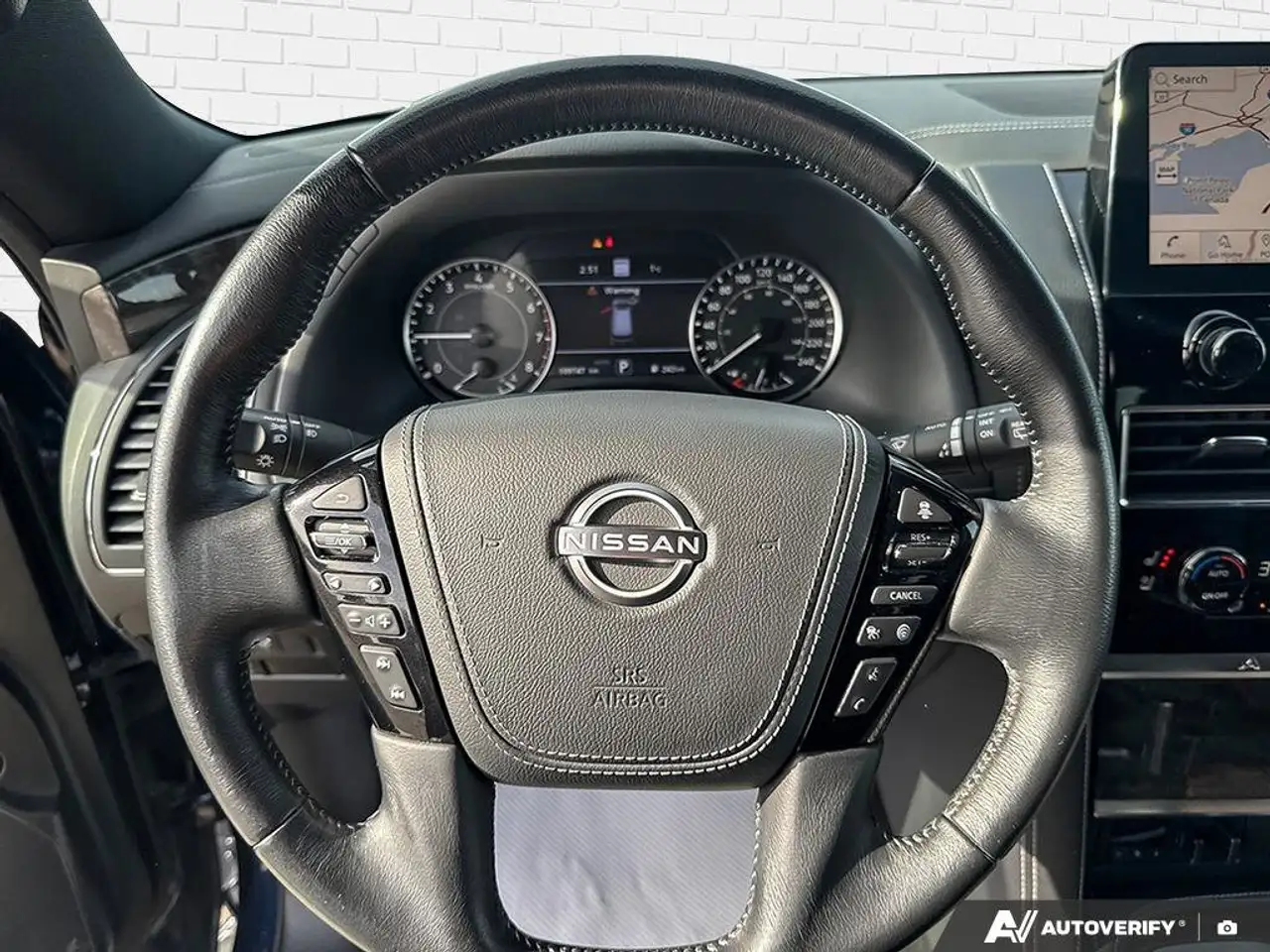 Nissan Armada снимка Nissan Armada