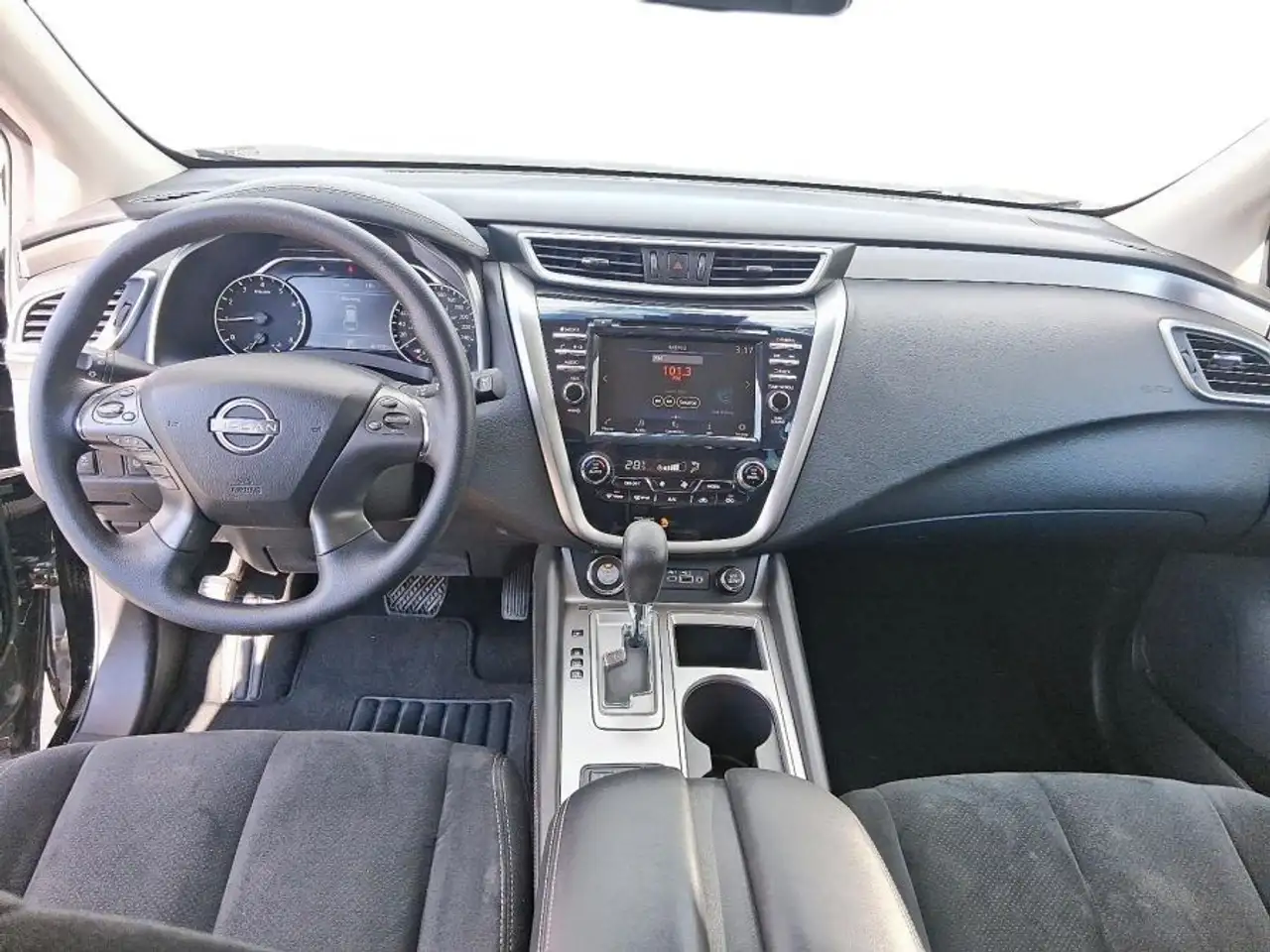 Nissan Murano снимка Nissan Murano