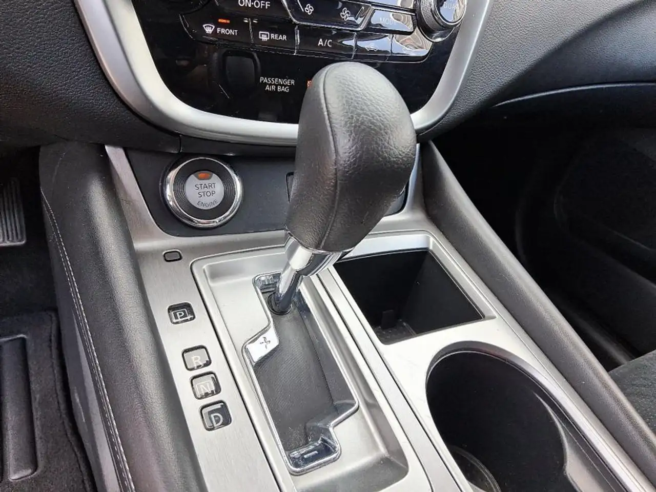 Nissan Murano снимка Nissan Murano