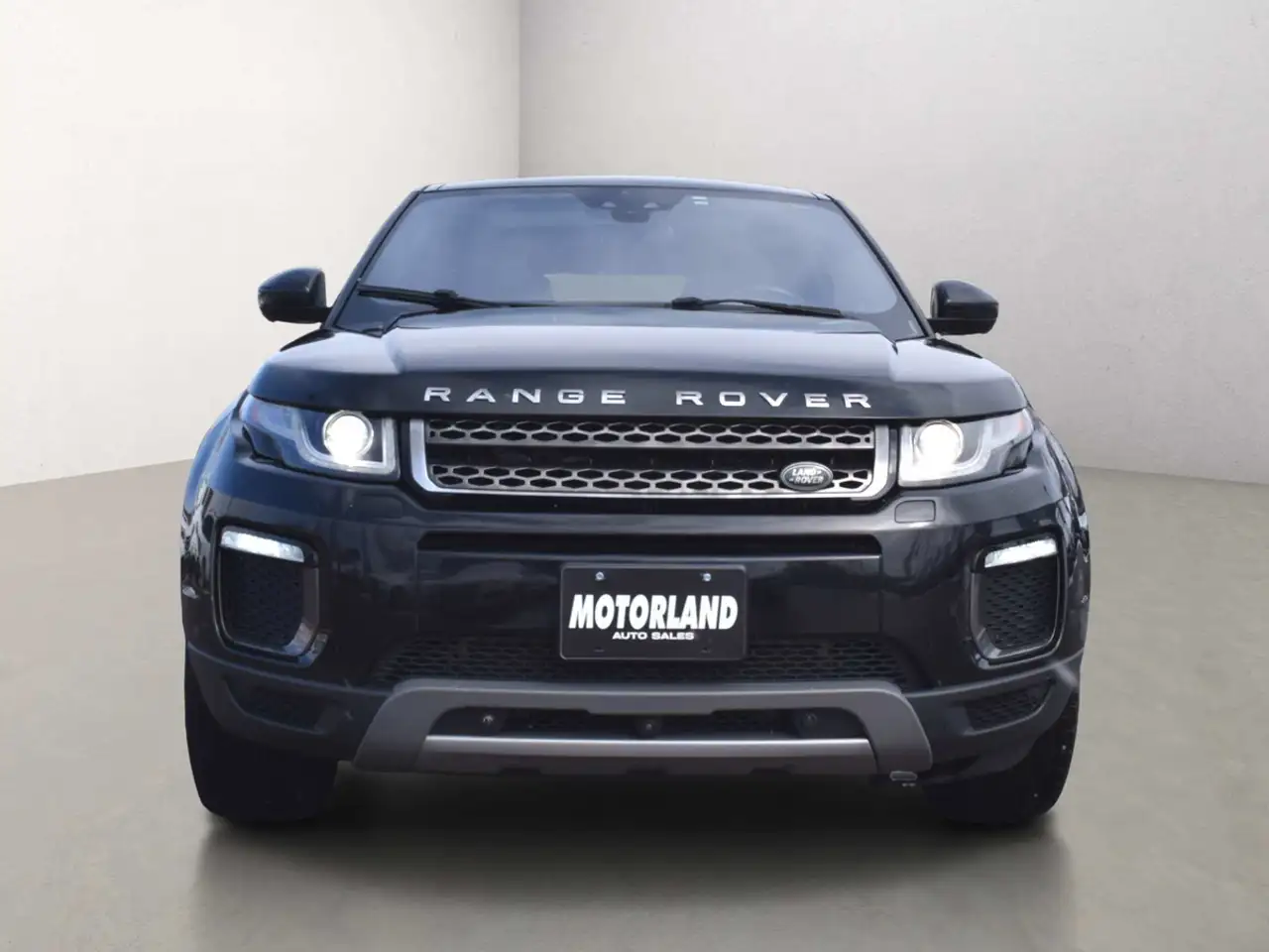 Land Rover Range Rover Evoque photo Land Rover Range Rover Evoque