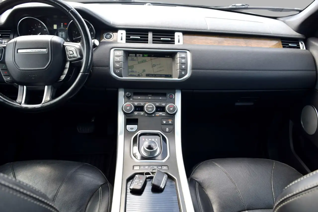 Land Rover Range Rover Evoque photo Land Rover Range Rover Evoque