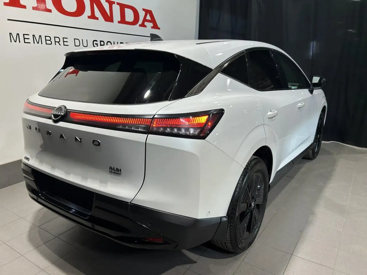 Nissan Murano снимка Nissan Murano