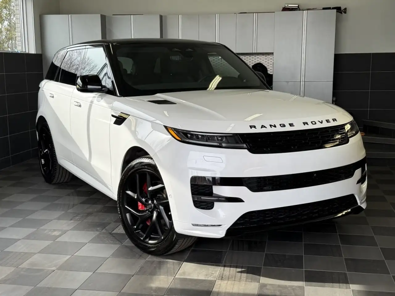2025 Land Rover Range Rover Sport