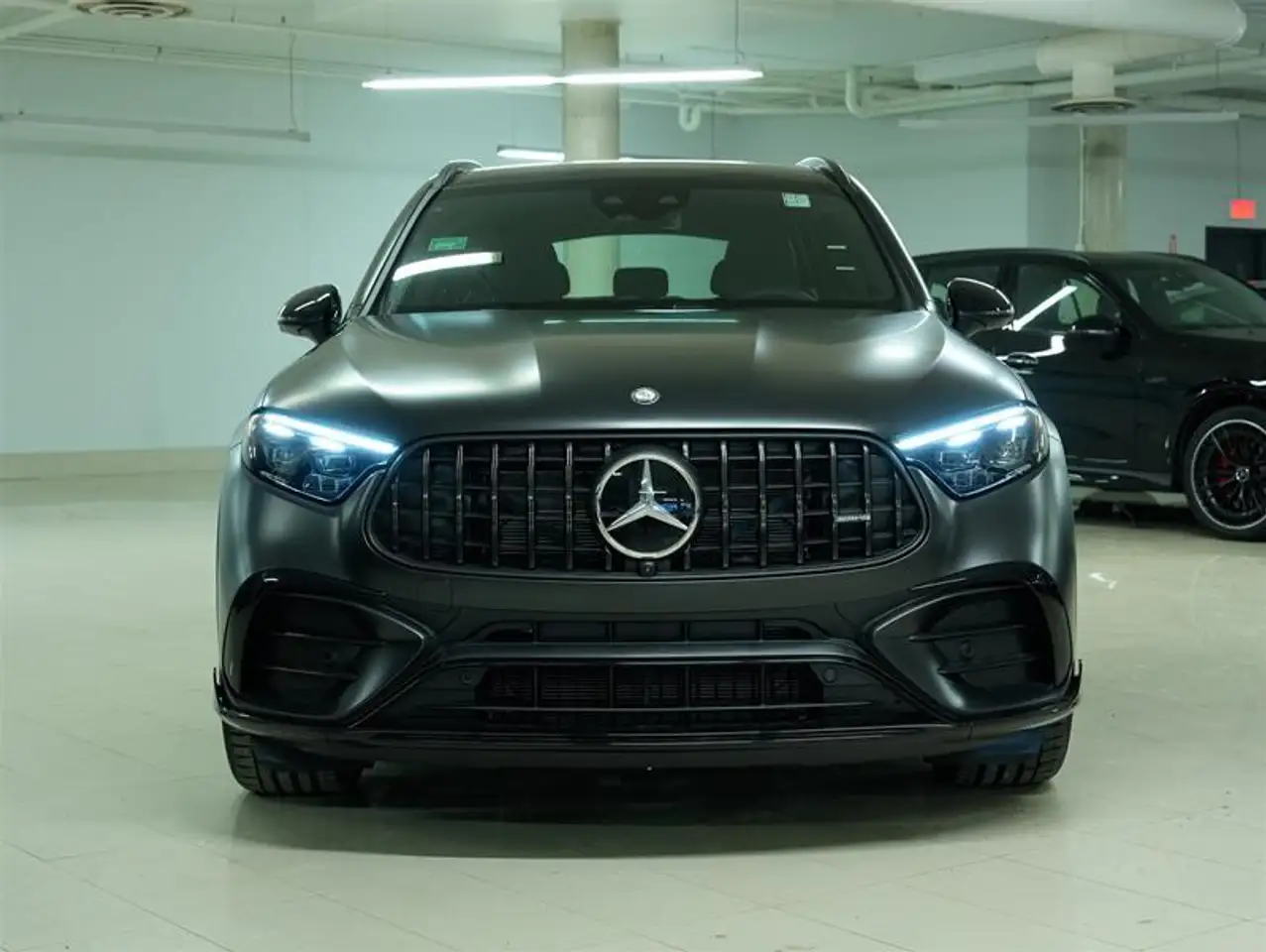 Mercedes-Benz GLC снимка Mercedes-Benz GLC