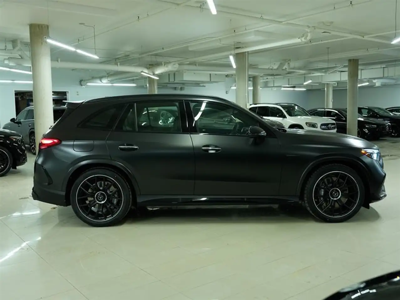 Mercedes-Benz GLC снимка Mercedes-Benz GLC