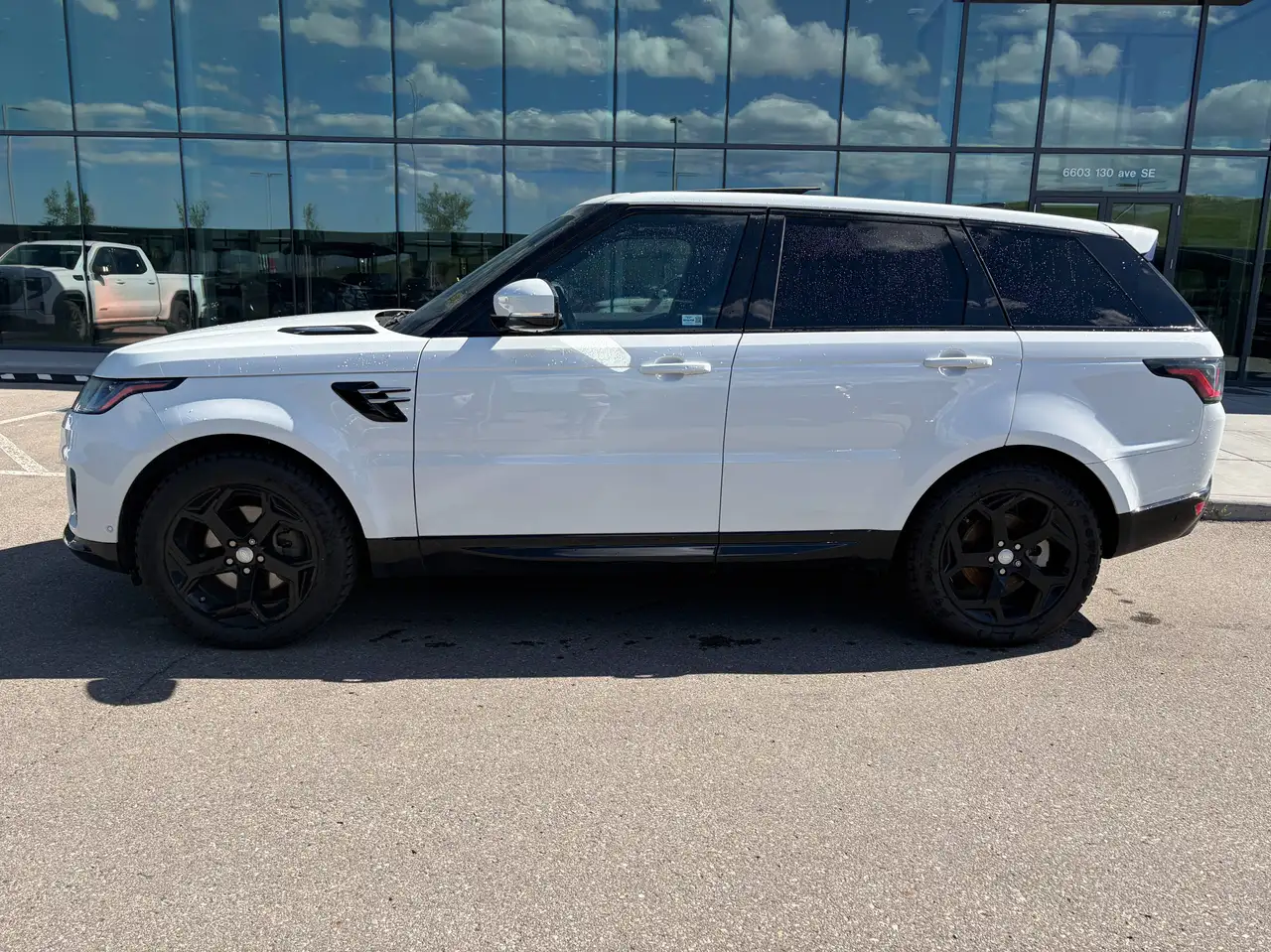 Land Rover Range Rover Sport photo Land Rover Range Rover Sport
