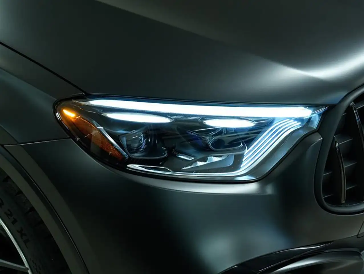 Mercedes-Benz GLC снимка Mercedes-Benz GLC