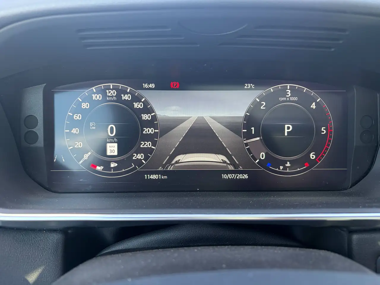 Land Rover Range Rover Sport photo Land Rover Range Rover Sport
