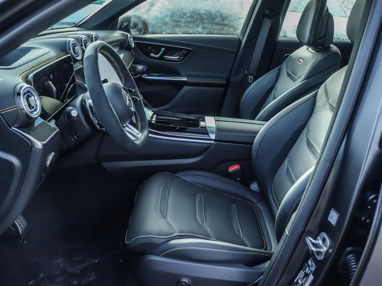 Mercedes-Benz GLC снимка Mercedes-Benz GLC
