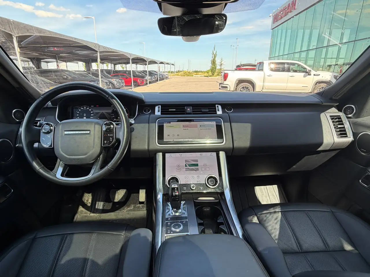 Land Rover Range Rover Sport photo Land Rover Range Rover Sport