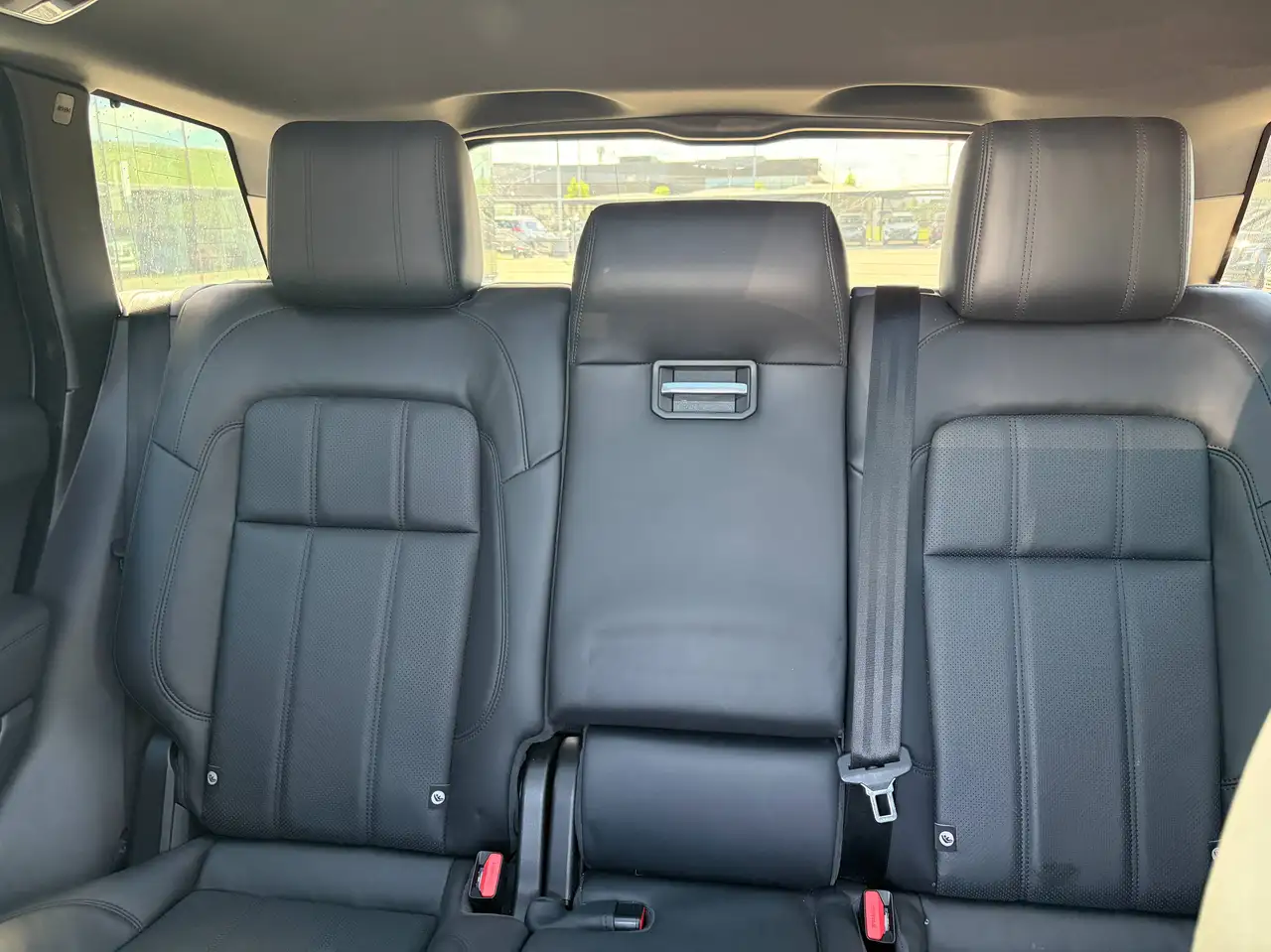 Land Rover Range Rover Sport photo Land Rover Range Rover Sport