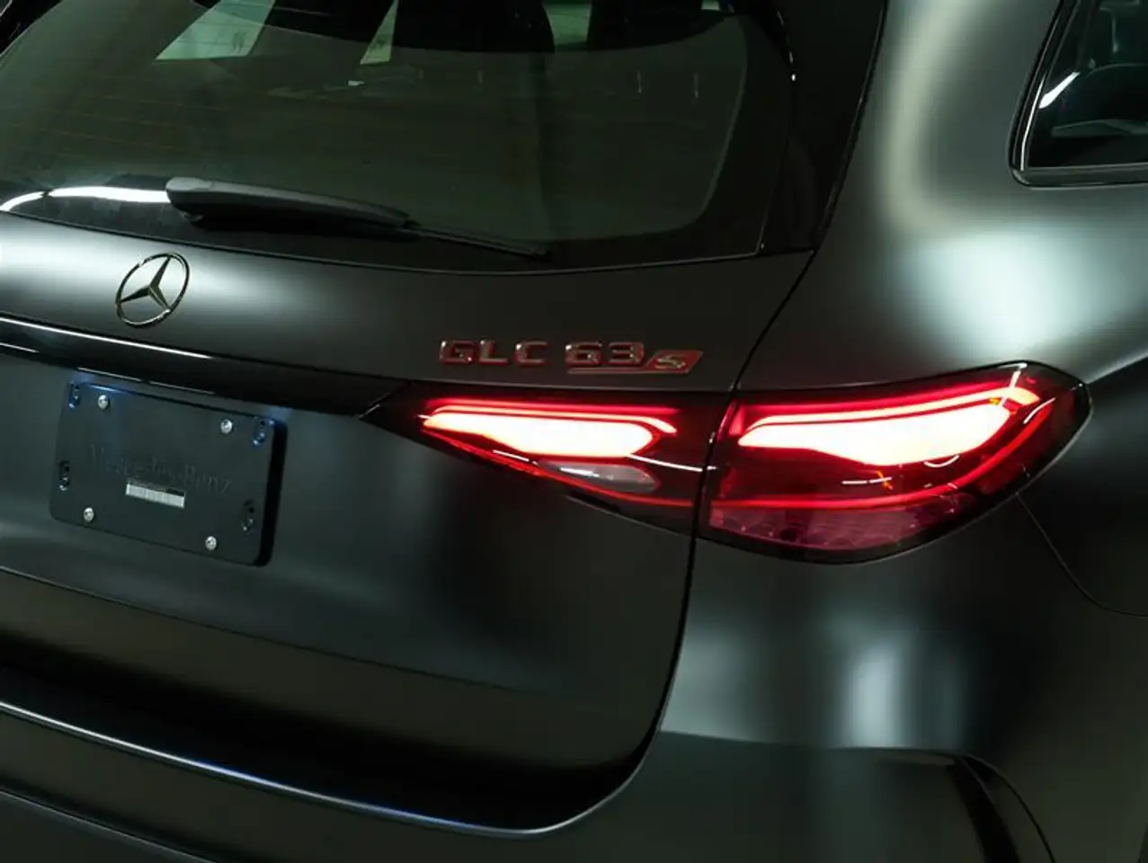 Mercedes-Benz GLC снимка Mercedes-Benz GLC
