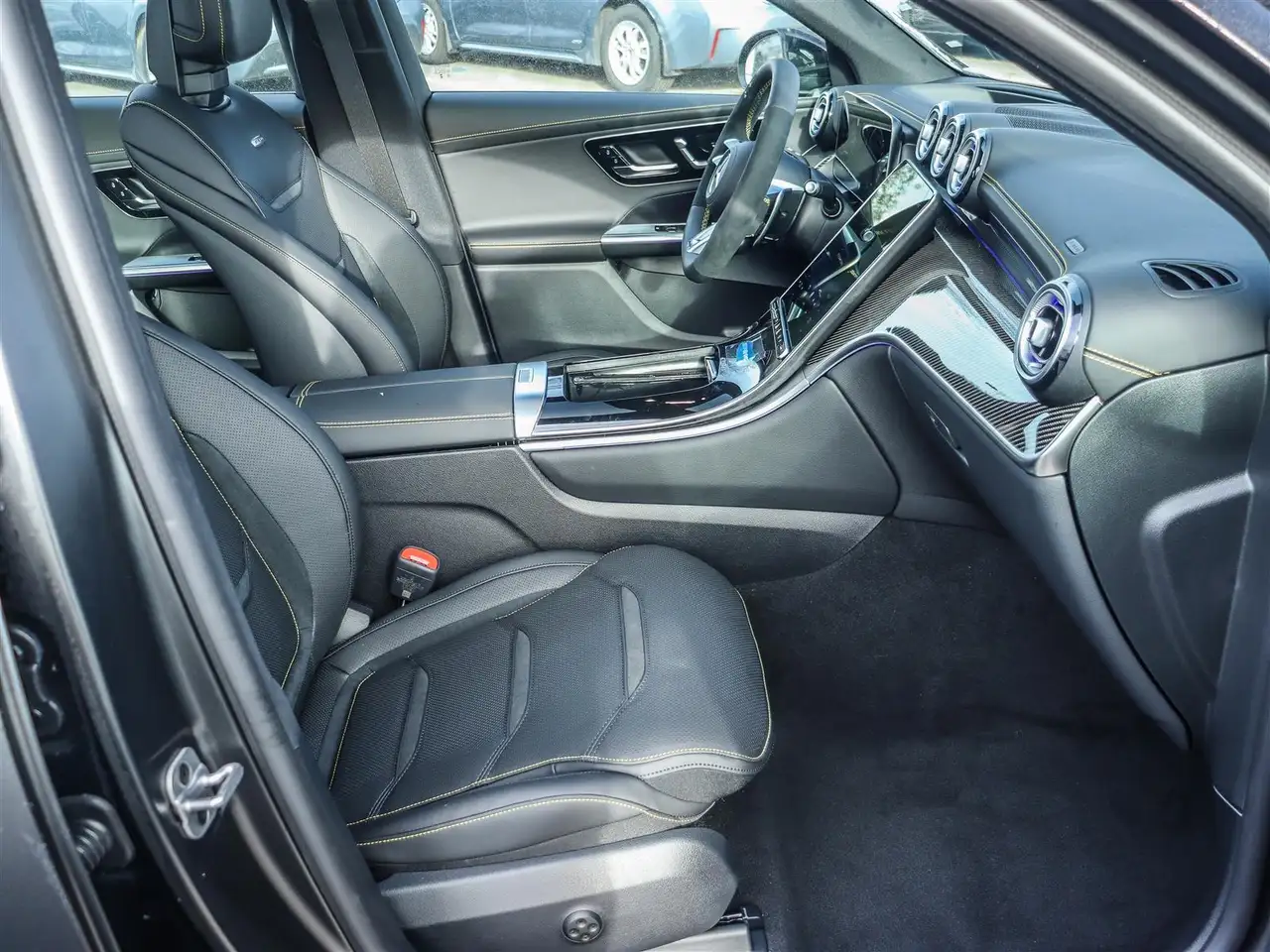 Mercedes-Benz GLC снимка Mercedes-Benz GLC