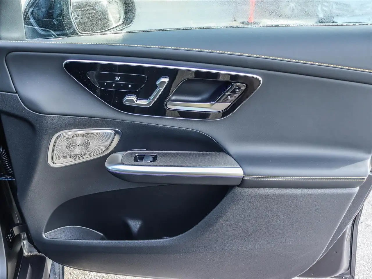 Mercedes-Benz GLC снимка Mercedes-Benz GLC