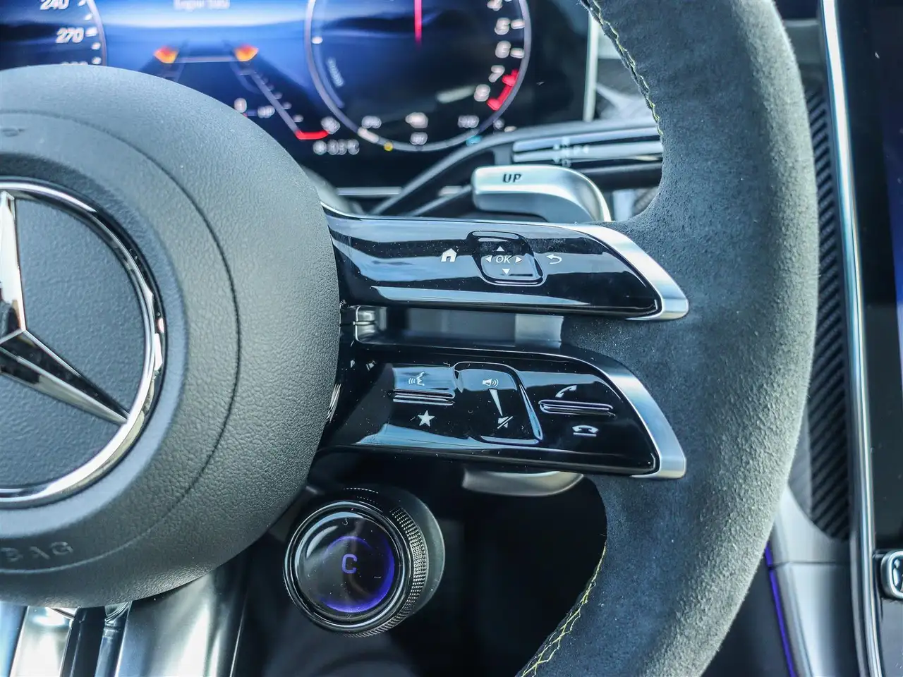 Mercedes-Benz GLC снимка Mercedes-Benz GLC