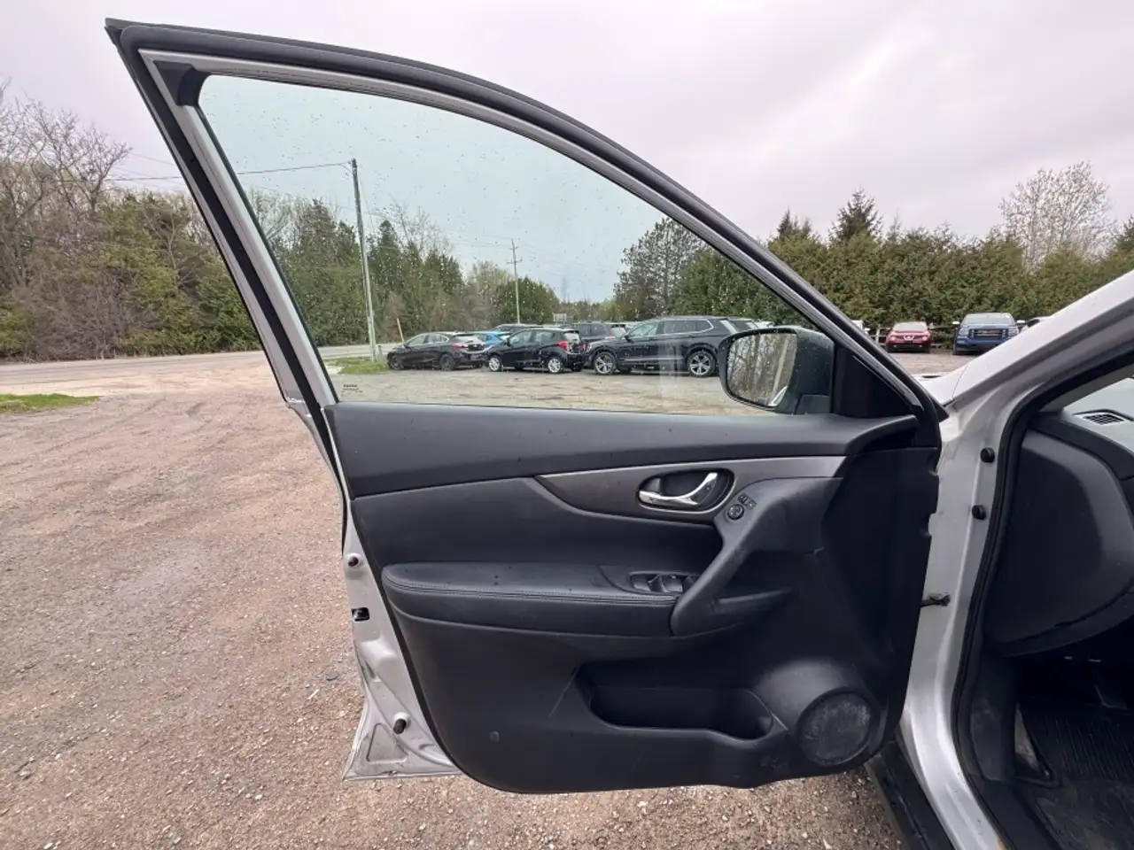 Nissan Rogue photo Nissan Rogue