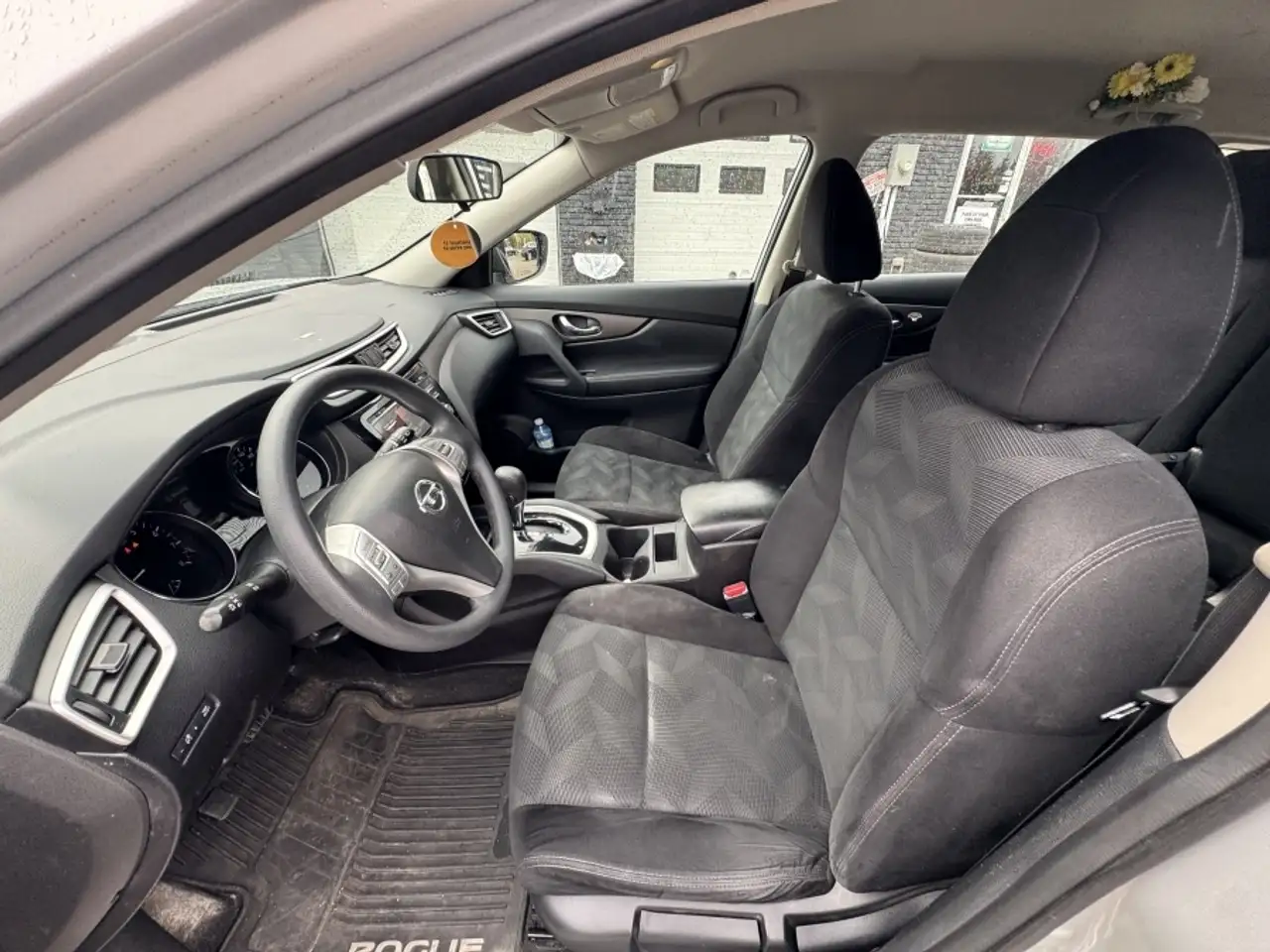 Nissan Rogue photo Nissan Rogue