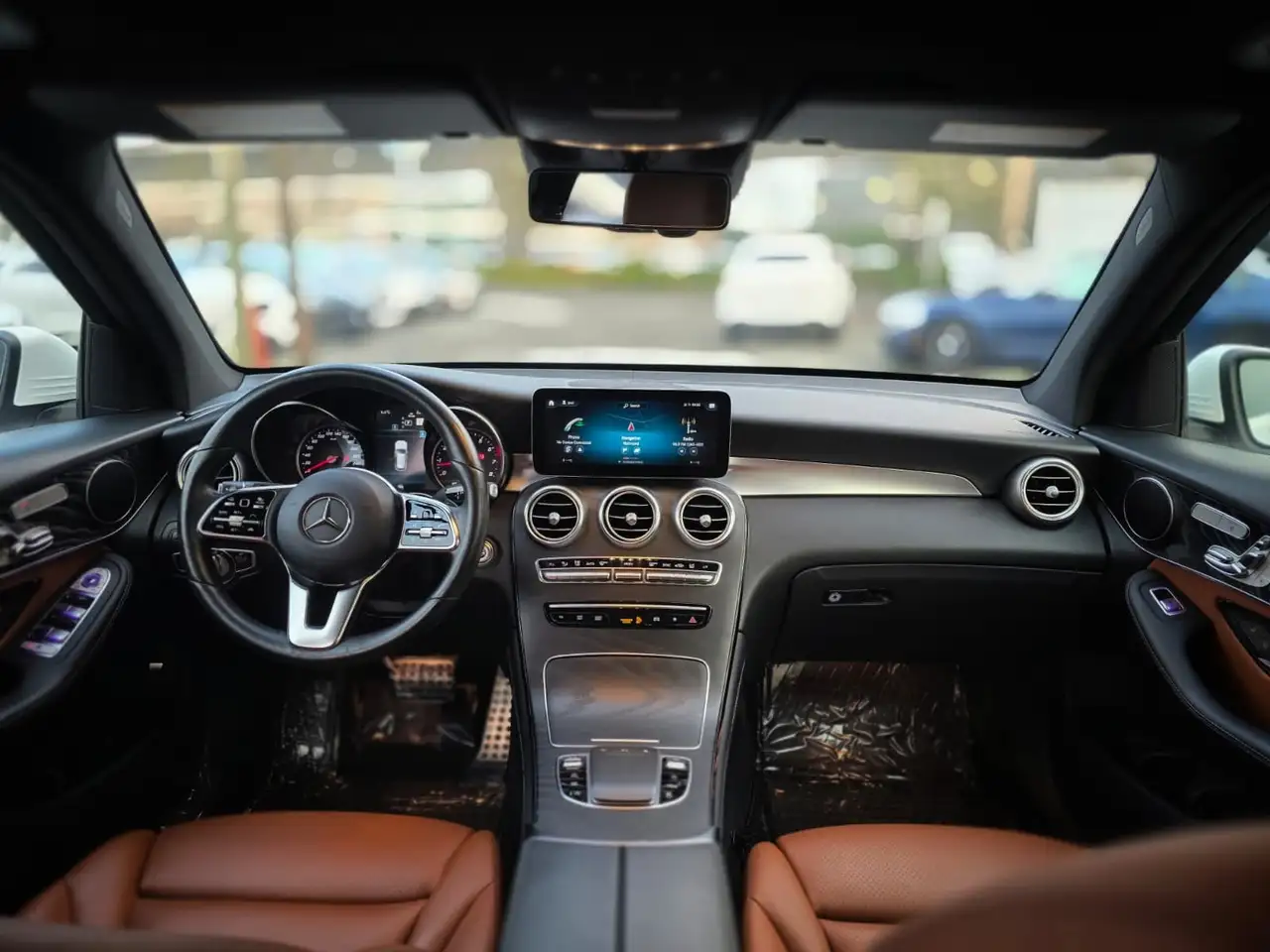 Mercedes-Benz GLC снимка Mercedes-Benz GLC