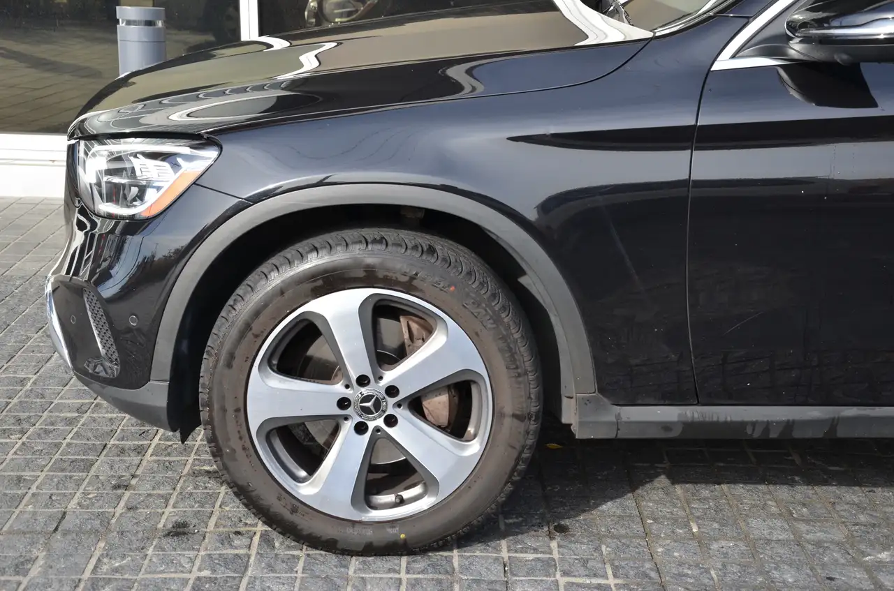 Mercedes-Benz GLC снимка Mercedes-Benz GLC