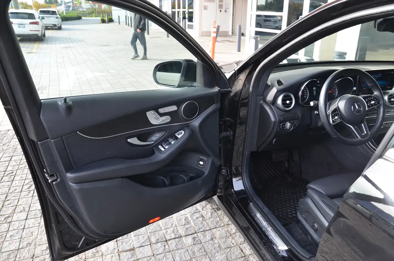 Mercedes-Benz GLC снимка Mercedes-Benz GLC