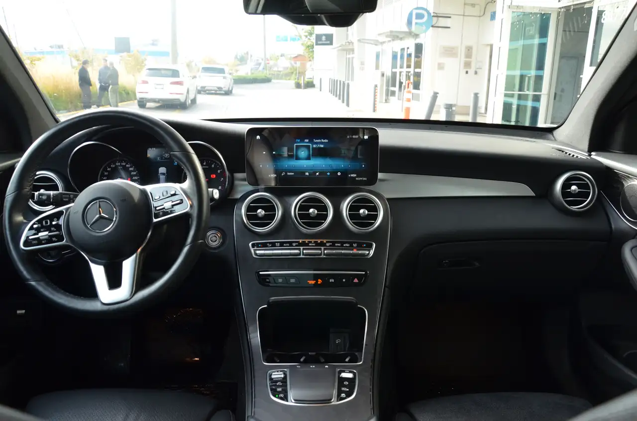 Mercedes-Benz GLC снимка Mercedes-Benz GLC