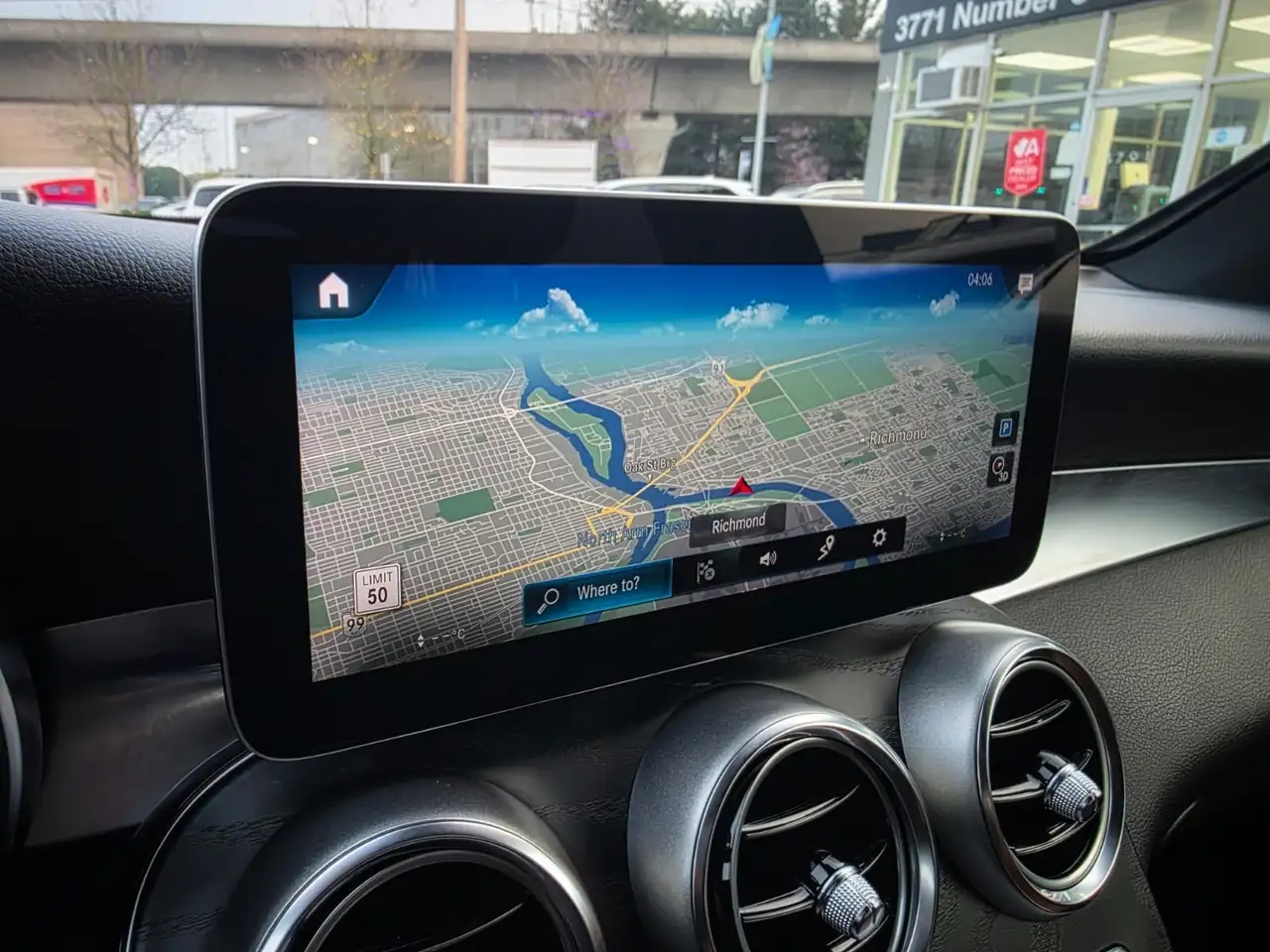 Mercedes-Benz GLC снимка Mercedes-Benz GLC