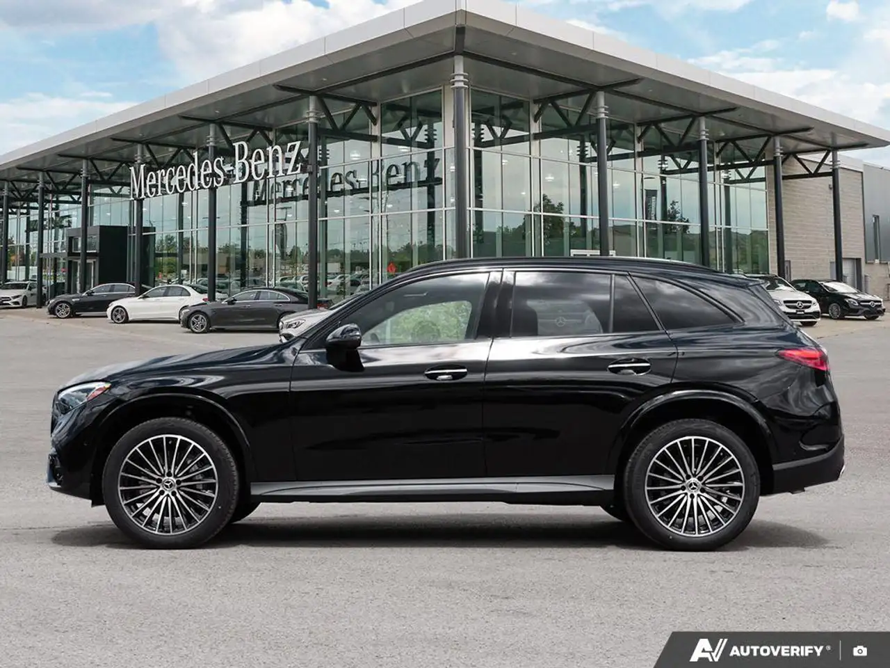Mercedes-Benz GLC снимка Mercedes-Benz GLC